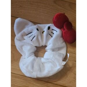 Sanrio Hello Kitty Plush Scrunchie White Fleece Hair Tie with Red Bow Kawaii